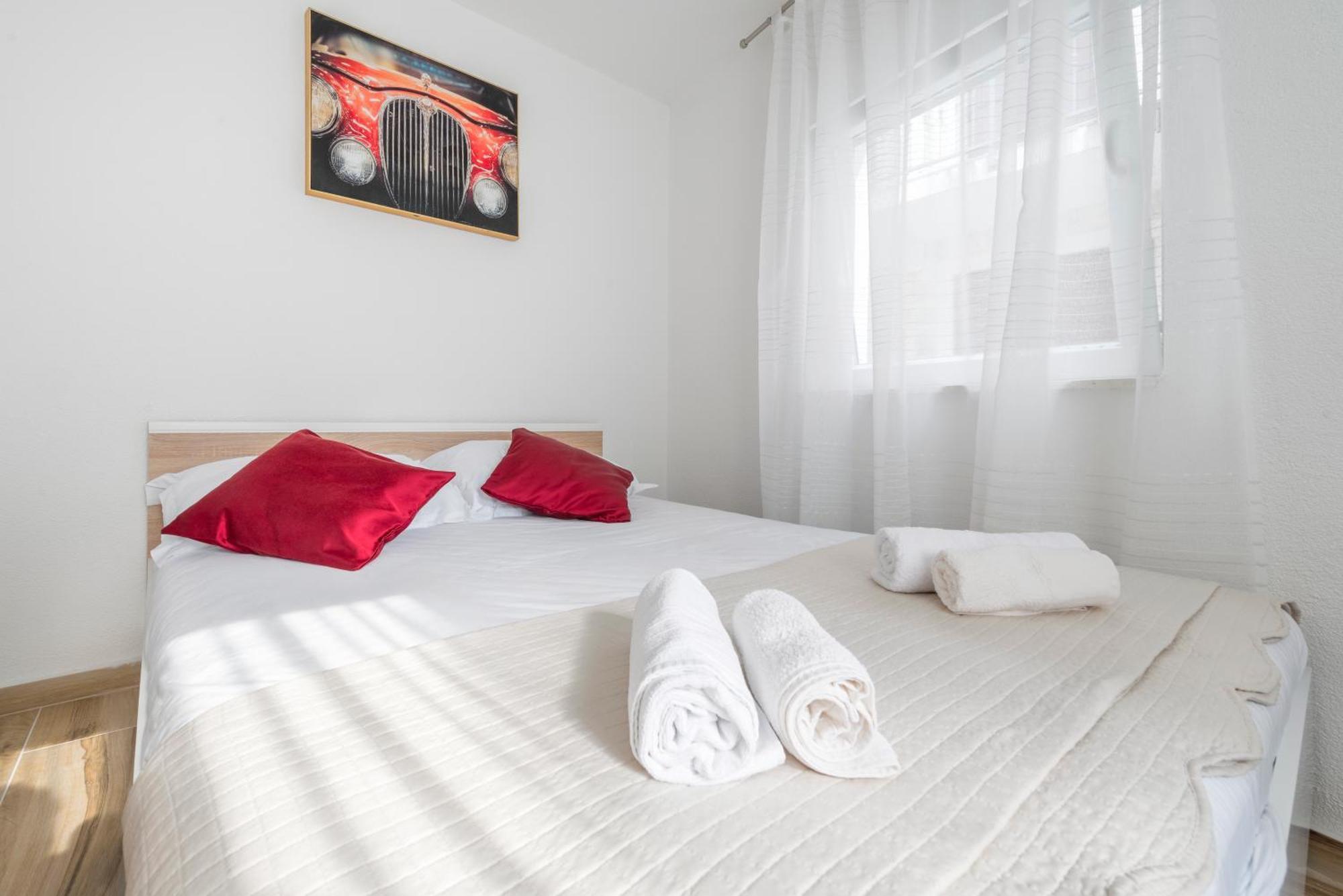 Apartments Roma Башка-Вода Екстер'єр фото
