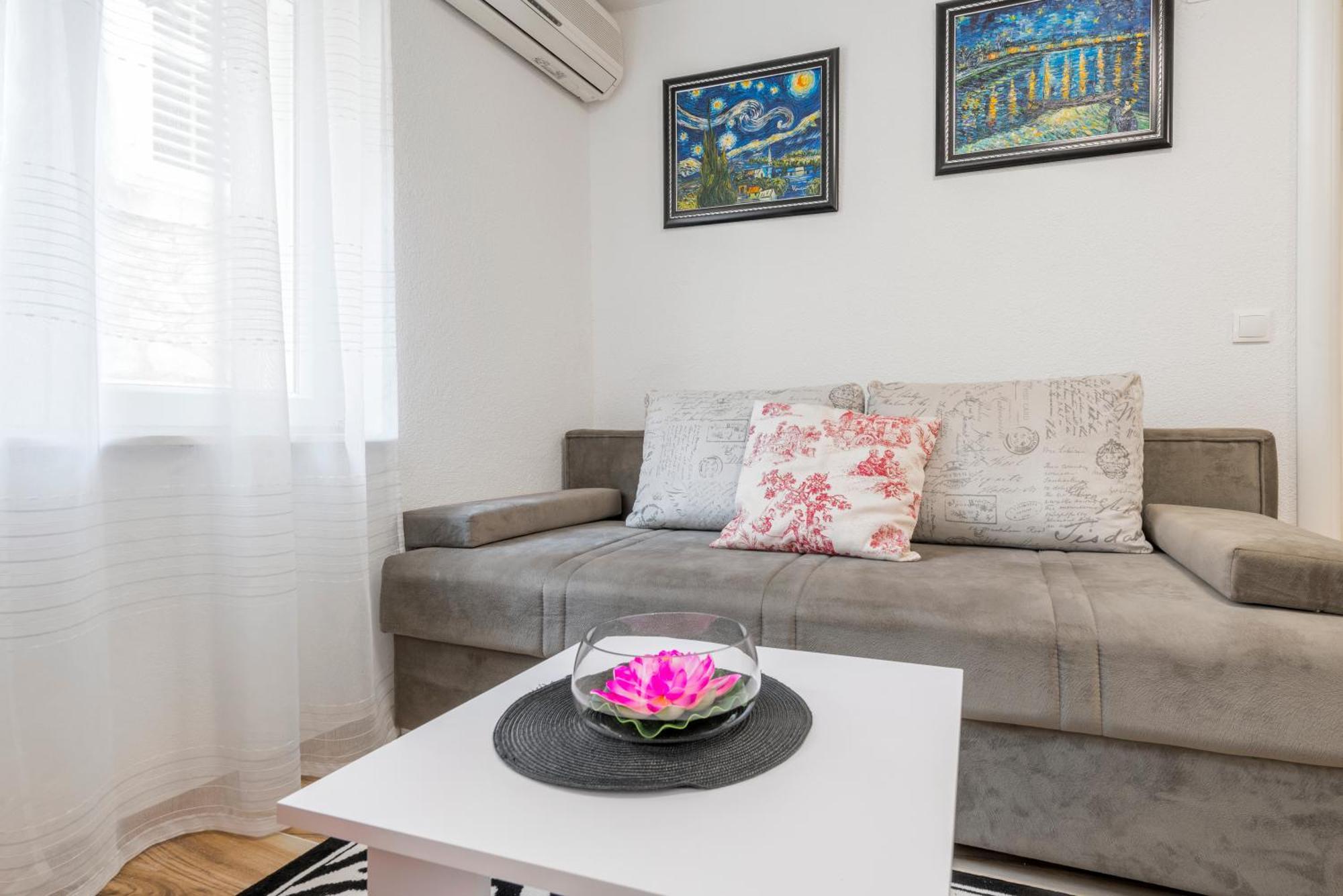 Apartments Roma Башка-Вода Екстер'єр фото