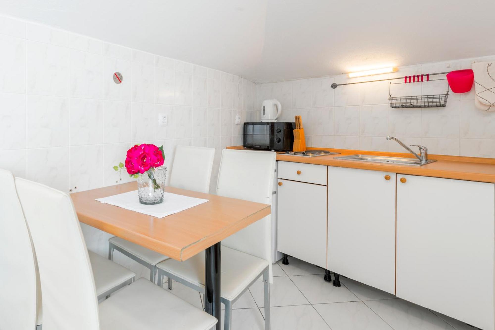 Apartments Roma Башка-Вода Екстер'єр фото